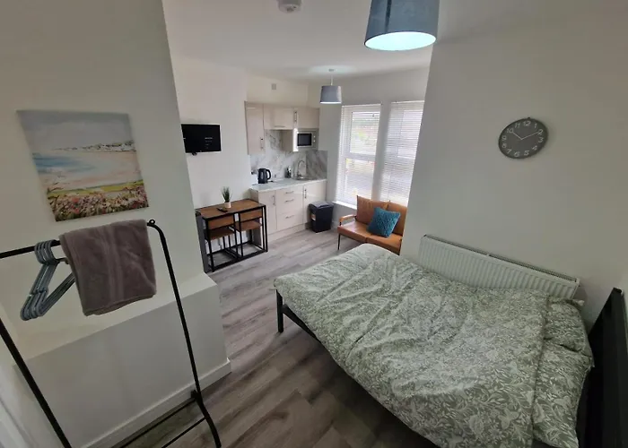 Brand New Studio Flat With Private Bathroom